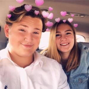 Meet your Posher, Riley